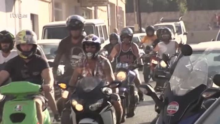 Ángel Nieto, el mundo del motociclismo se vuelca en su homen