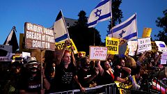 Los ultraortodoxos protestan en Israel por la gestión de la pandemia y denuncian que sufren discriminación