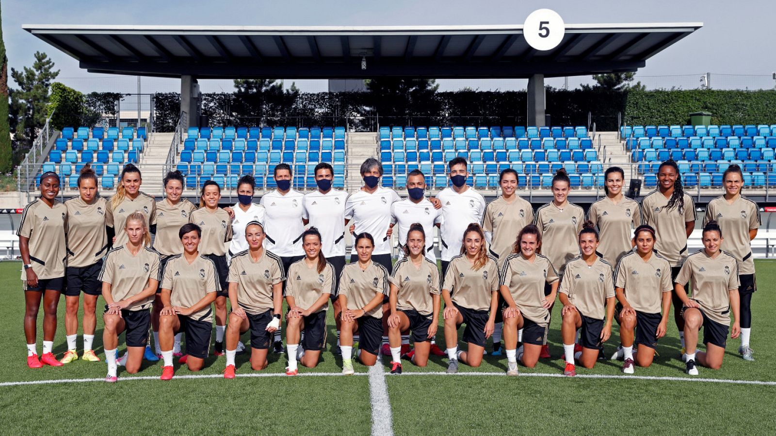 Los equipos femeninos de fútbol retoman la actividad