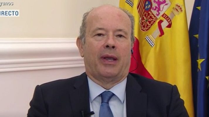 Especiales informativos - Campo insta al rey a "avanzar" hacia una mayor transparencia tras las informaciones sobre Juan Carlos I