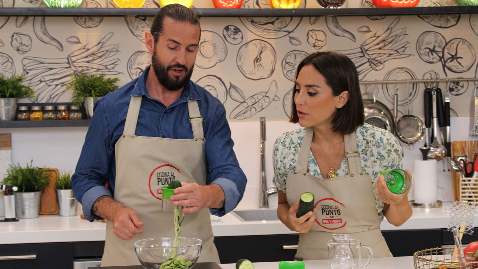 Cocina al punto con Peña y Tamara - El tomate del Perelló - RTVE.es