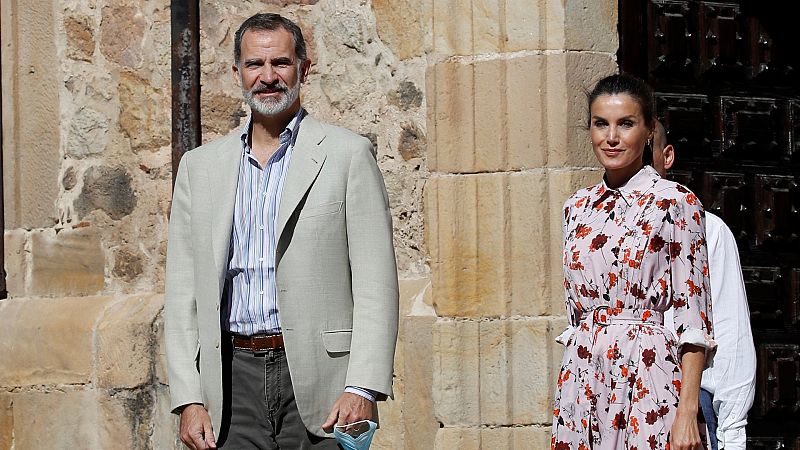 El Gobierno da a entender que la Casa Real podría tomar alguna decisión sobre el rey emérito