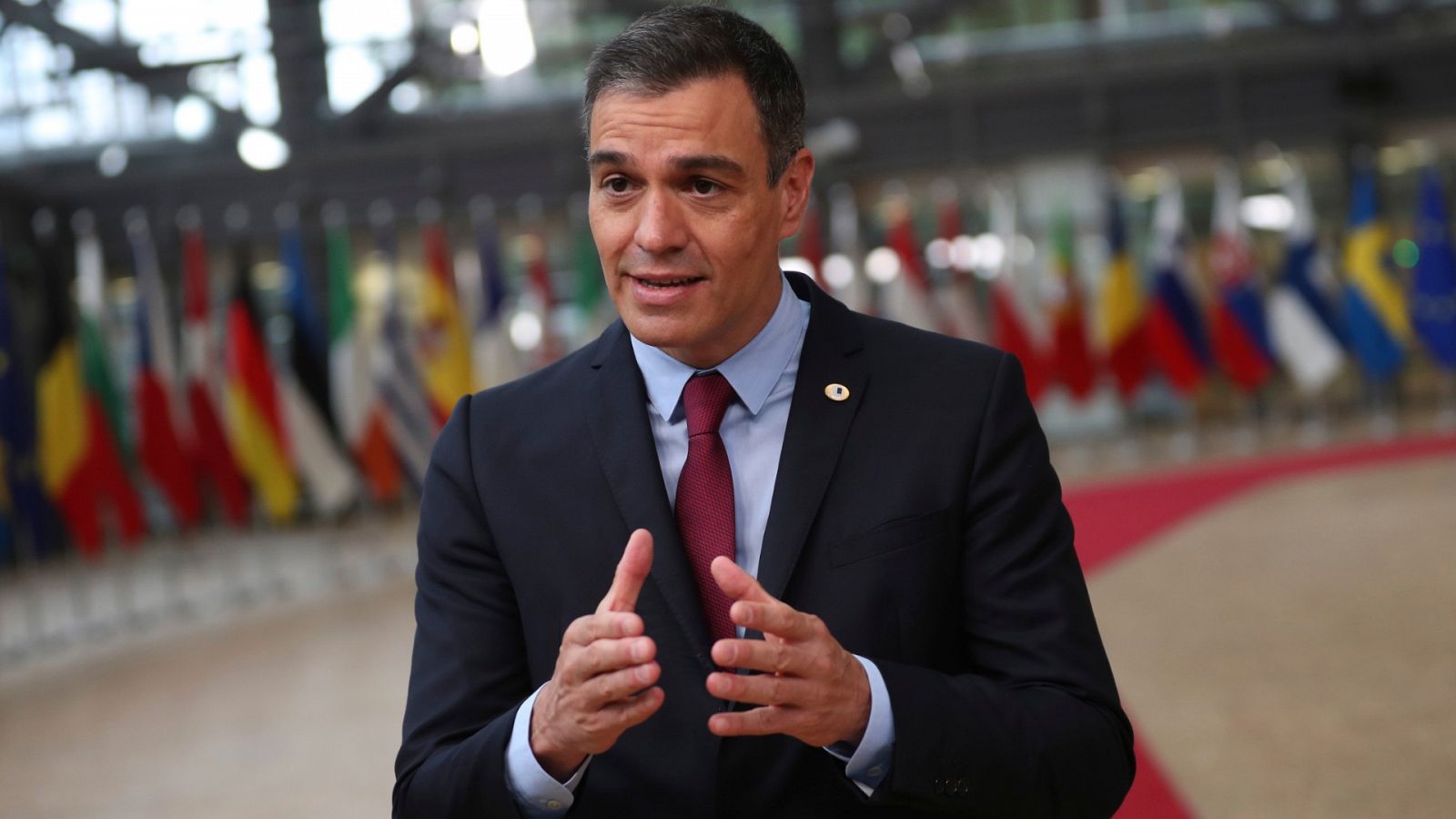Sánchez: los líderes europeos están "obligados" al acuerdo en una cumbre "histórica" para la recuperación   