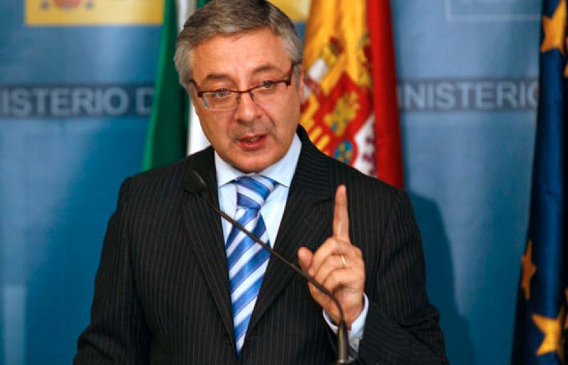  El PSOE bloqueará la entrada del PP en las instituciones si examina a Pajín