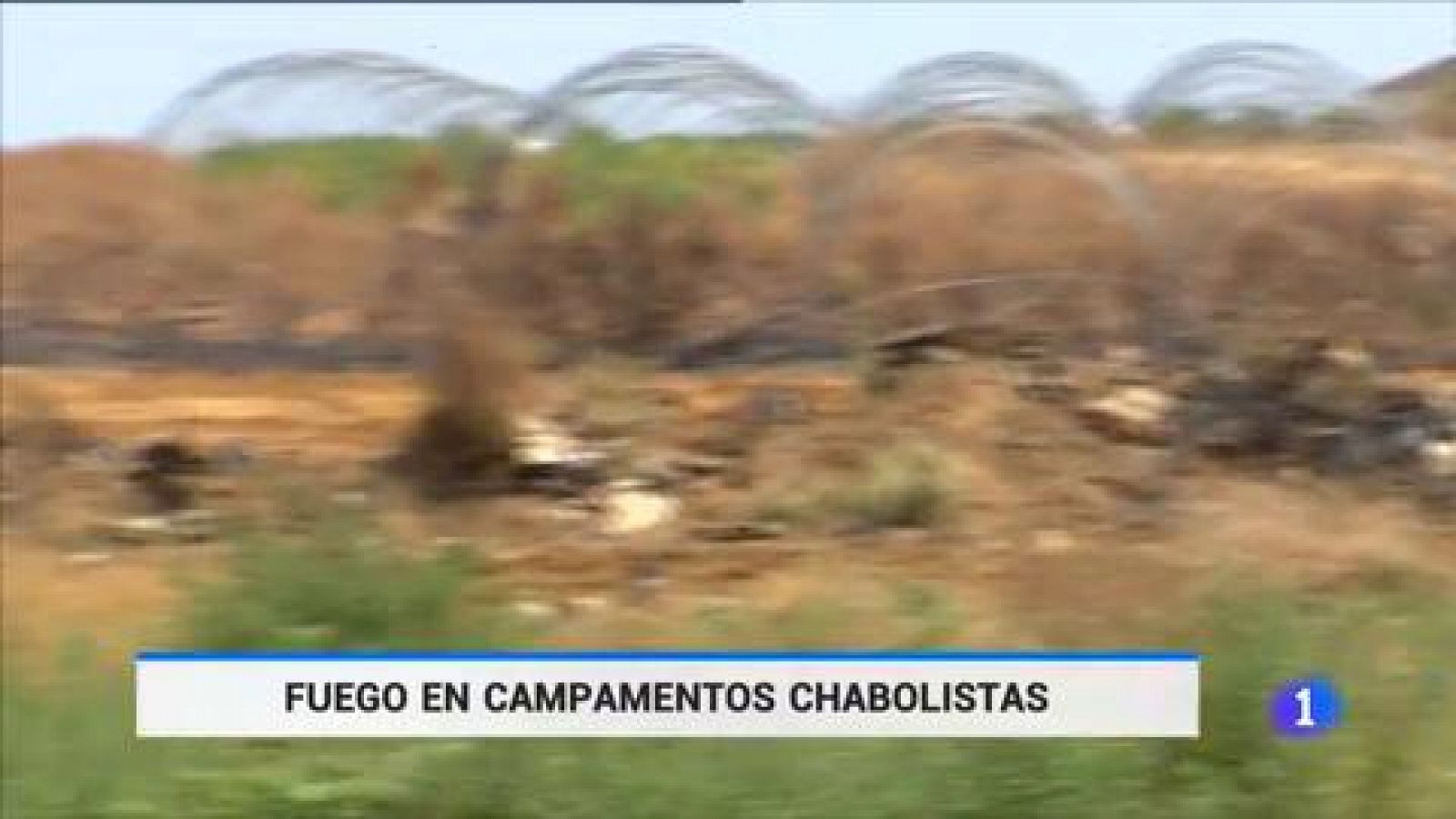 El fuego arrasa dos poblados chabolistas en Lepe