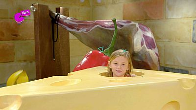 Con Aitana en le museo Big Fun - Club Clan | Ver