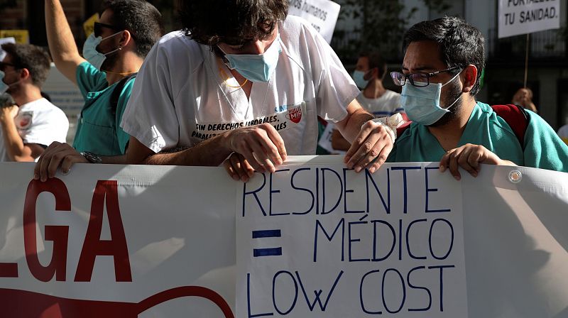 Los MIR, denuncian su precariedad laboral en Madrid - Informativo 24h | Ver