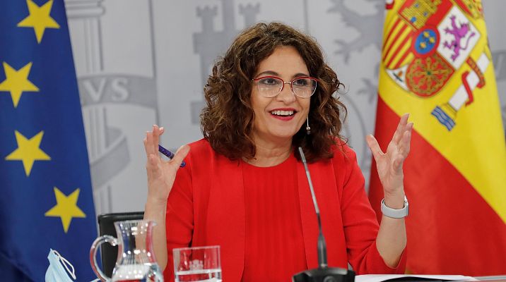 María Jesús Montero: "Ninguno entendemos que el principal partido de la oposición prefiera tensar esta cuerda para romperla"