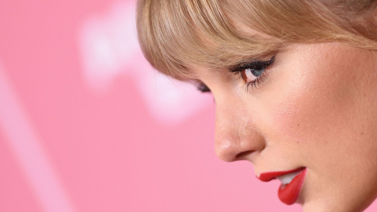 Taylor Swift presenta 'Folklore', su octavo álbum