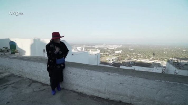 Lazos de sangre - Antonia Dell'Atte, maltratada por su padre