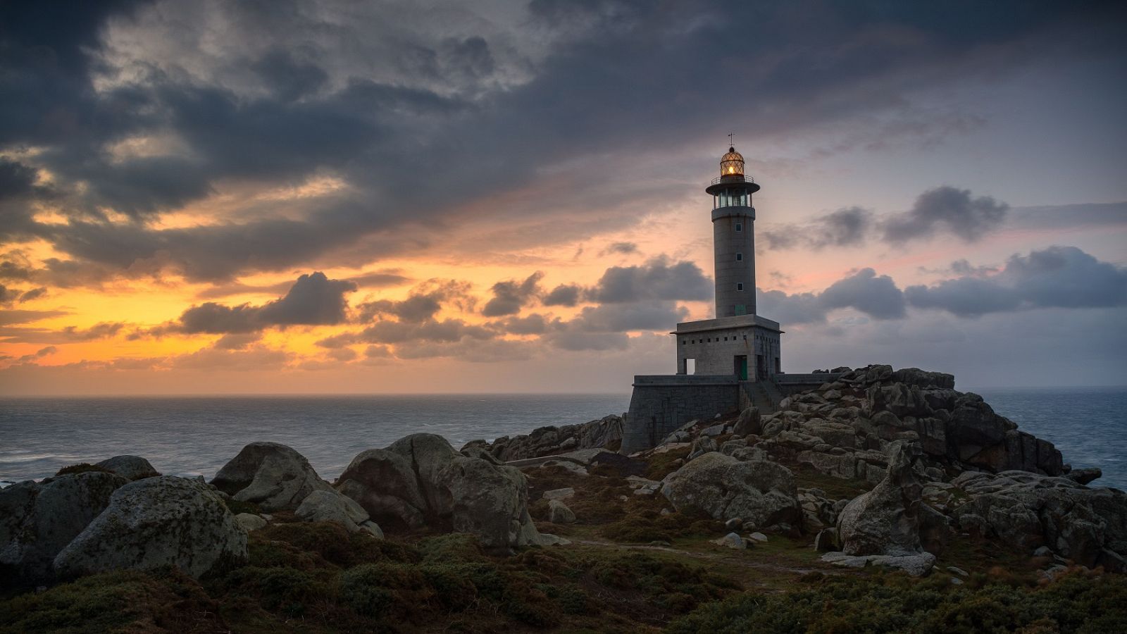 Valores muy altos en Galicia, la meseta, interior de Andalucía y de Cataluña - ver ahora