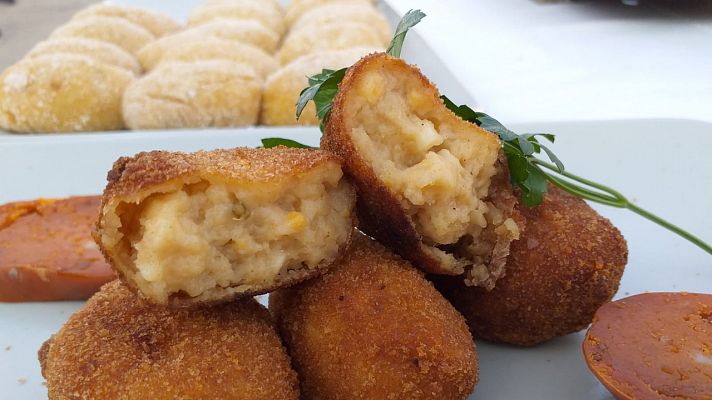 Nos enseñan a cocinar... ¡croquetas de farinato!