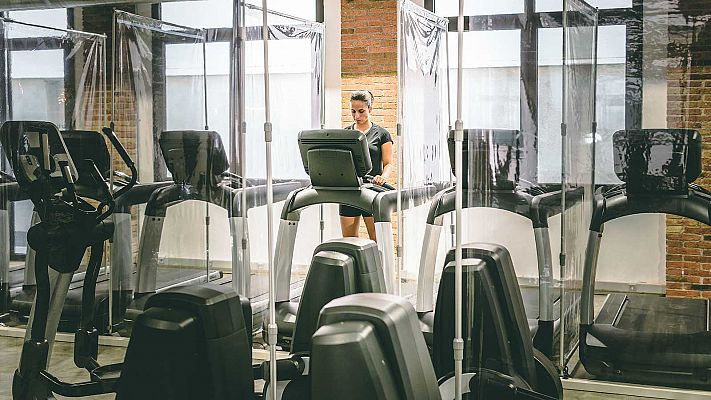 Telediario 1 - La Justicia permite reabrir cines, gimnasios e instalaciones deportivas pero no discotecas en Cataluña