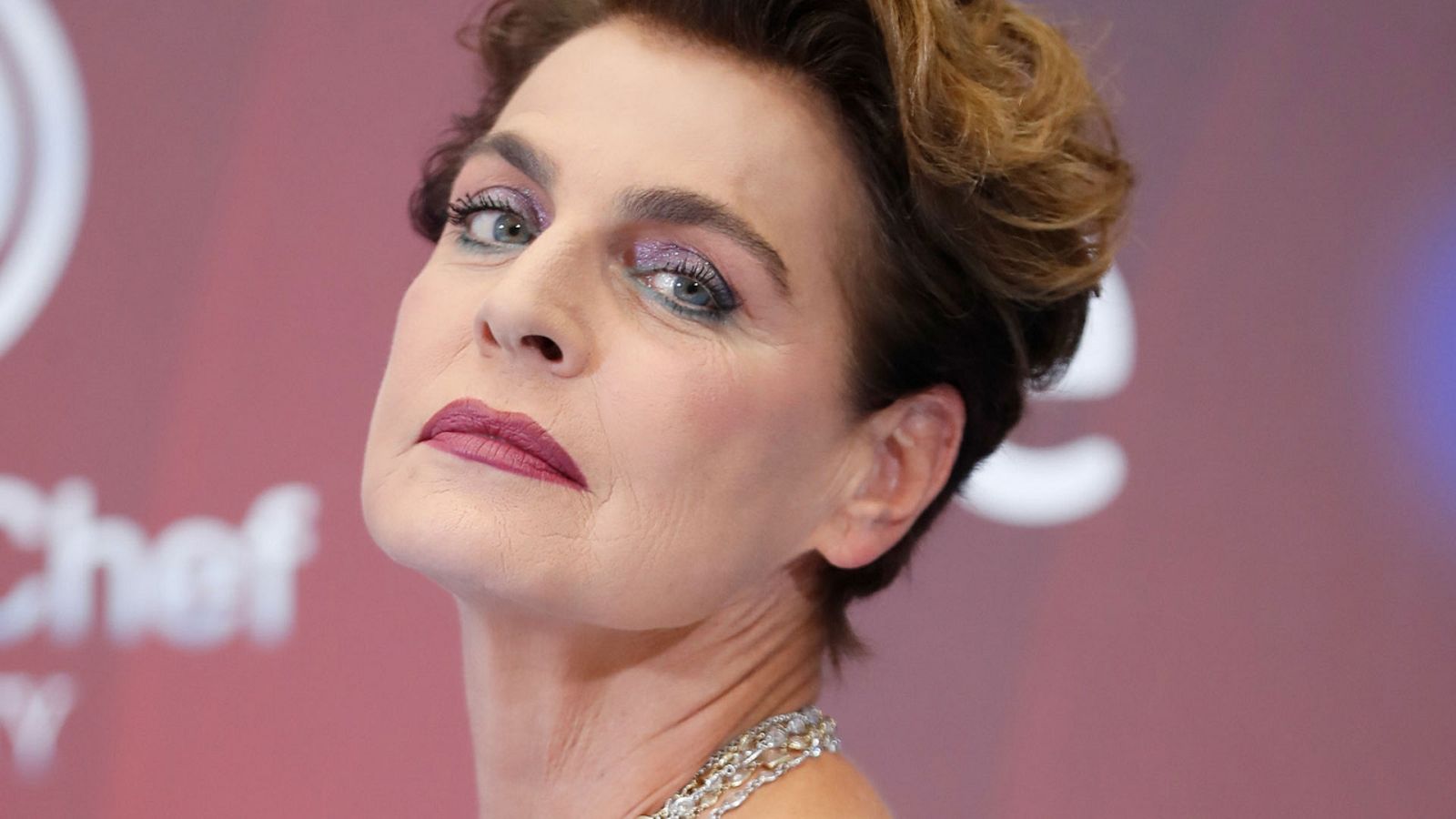 Antonia Dell'Atte | Clemente  y el funeral de Álex Lequio | Ver