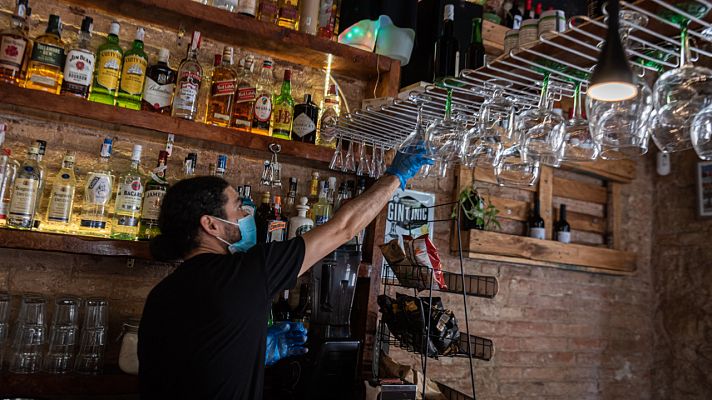 La hostelería valenciana mira con recelo los rebrotes