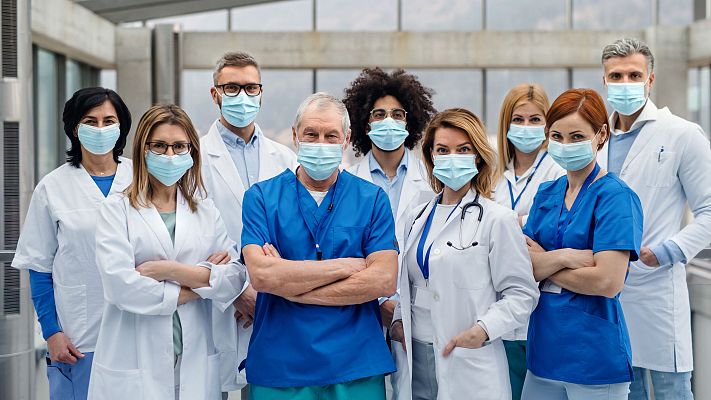 Telediario 1 - Las notas de corte para las ramas sanitarias suben