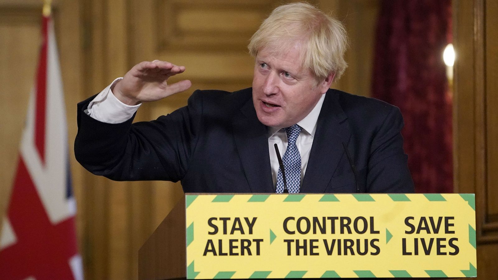 Reino Unido frena la desescalada en Inglaterra
