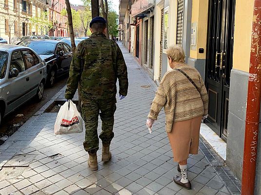 Telediario 1 - Una residencia de Madrid celebra estar libre de coronavirus