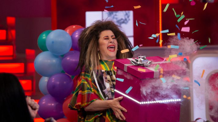 La Terremoto se lleva un explosivo regalo