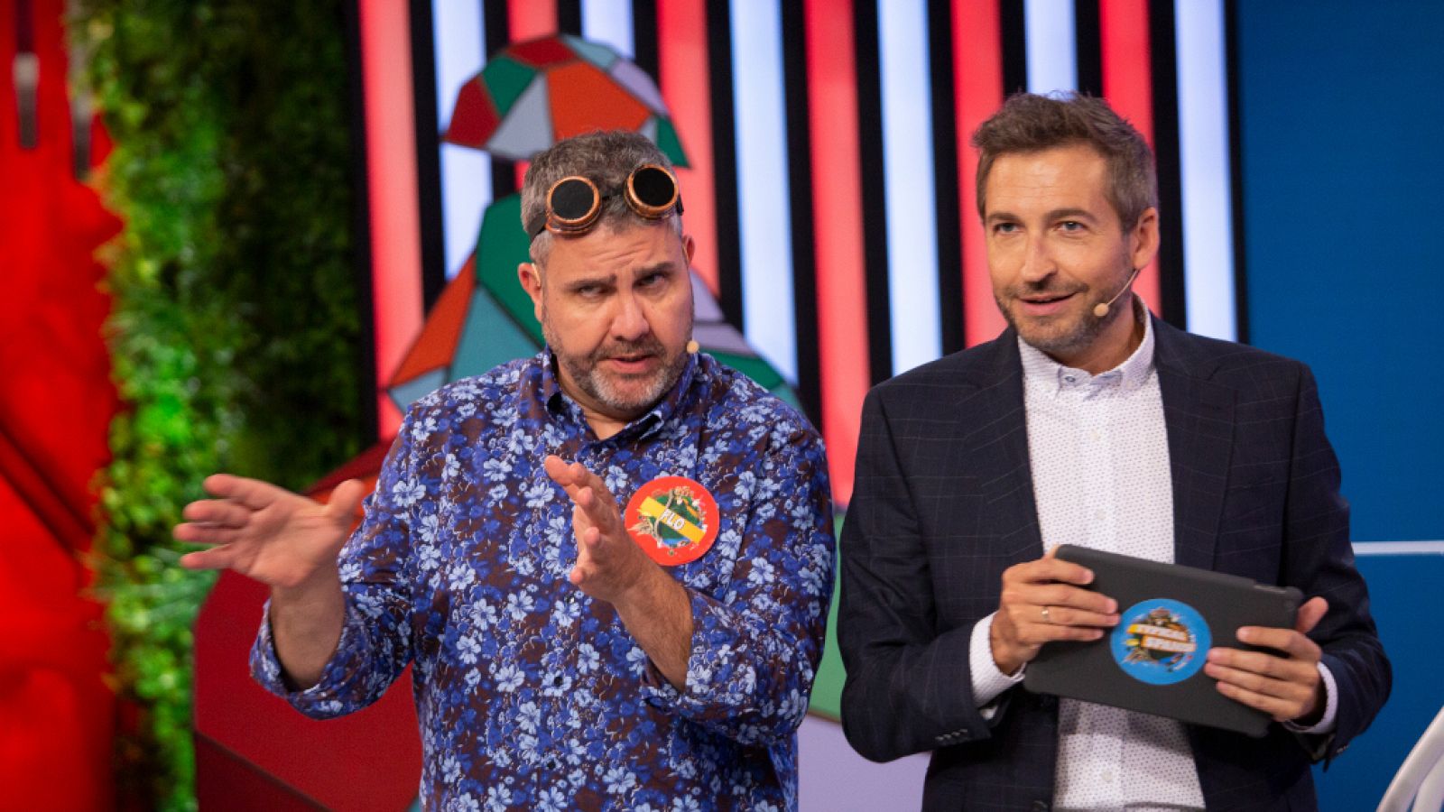 El momento radiofónico de Frank y Flo | Ver