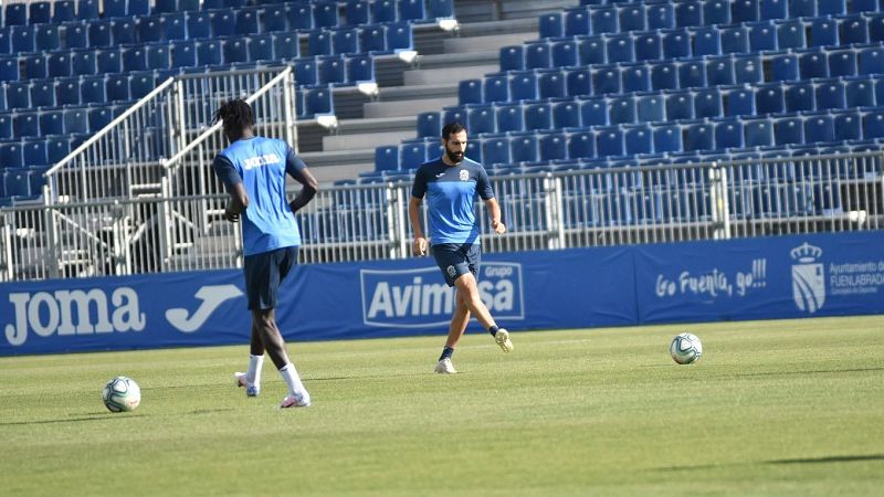 El Deportivo no se presenta a las PCR de LaLiga, mientras el Fuenlabrada continúa entrenando