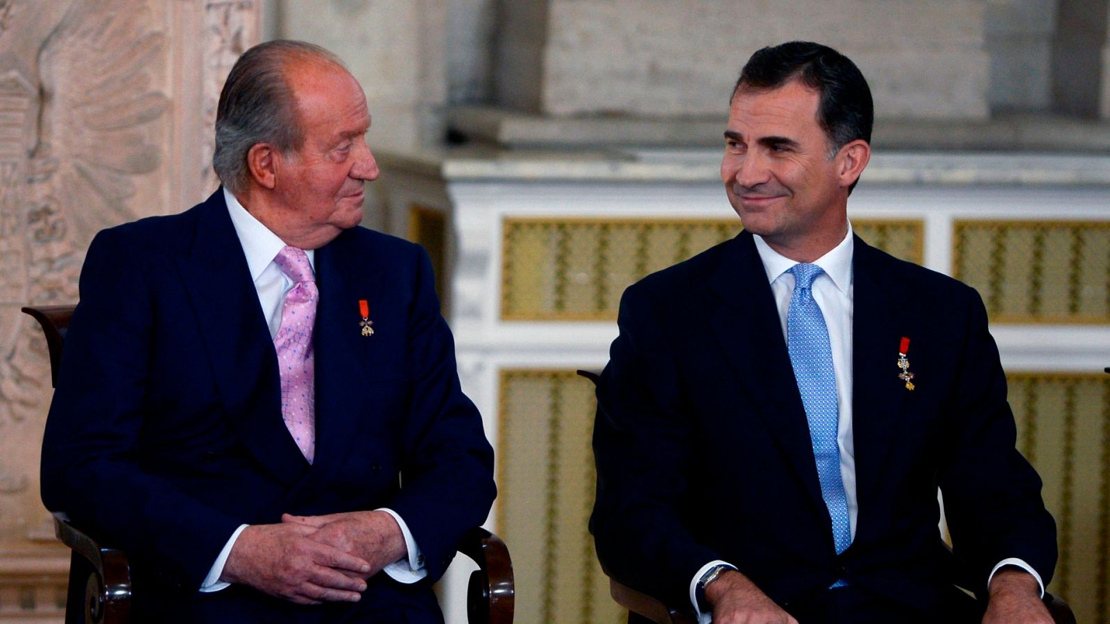Juan Carlos I abandona España tras la investigación de sus finanzas - RTVE.es