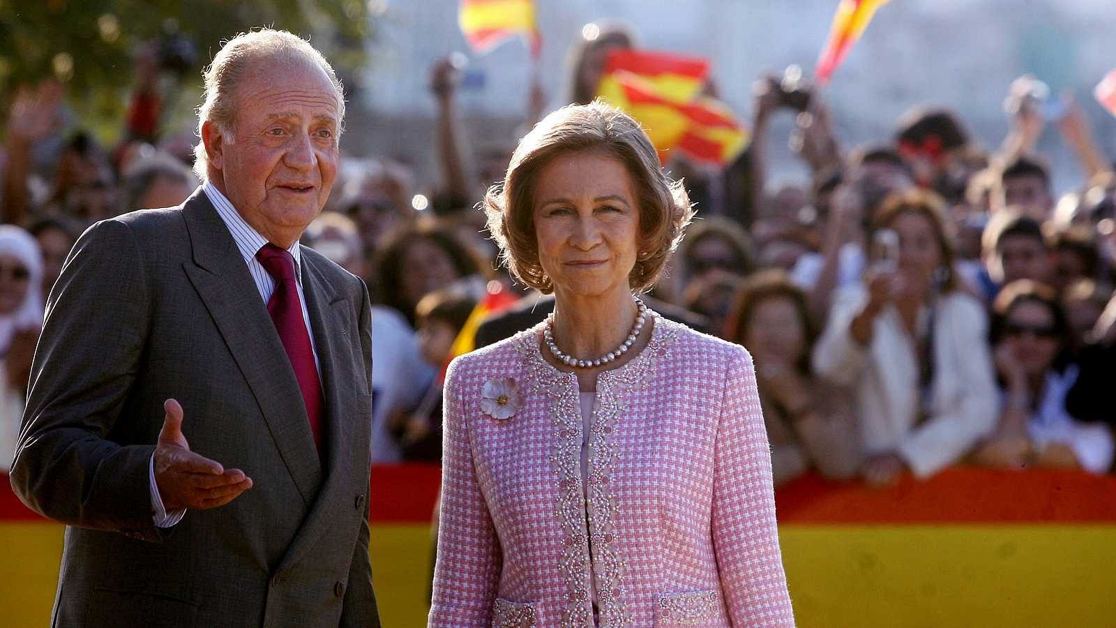 Telediario 1: La marcha del rey Juan Carlos no implicará cambios para la reina Sofía | RTVE Play