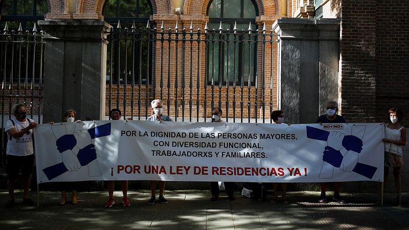 Protesta de Marea de Residencias para exigir una ley para el sector tras la pandemia - Ver ahora