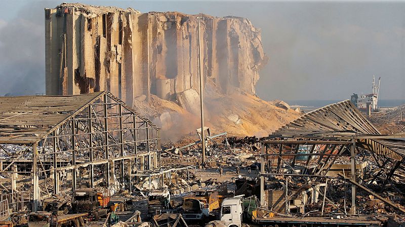 Aumenta a 100 el número de muertos por la gran explosión de Beirut - Informativo 24h | Ver