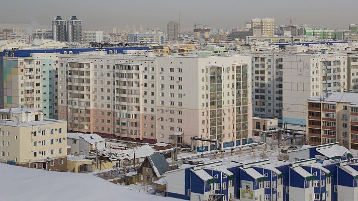 El derretimiento del permafrost amenaza con el derrumbe de la ciudad rusa de Yakutsk