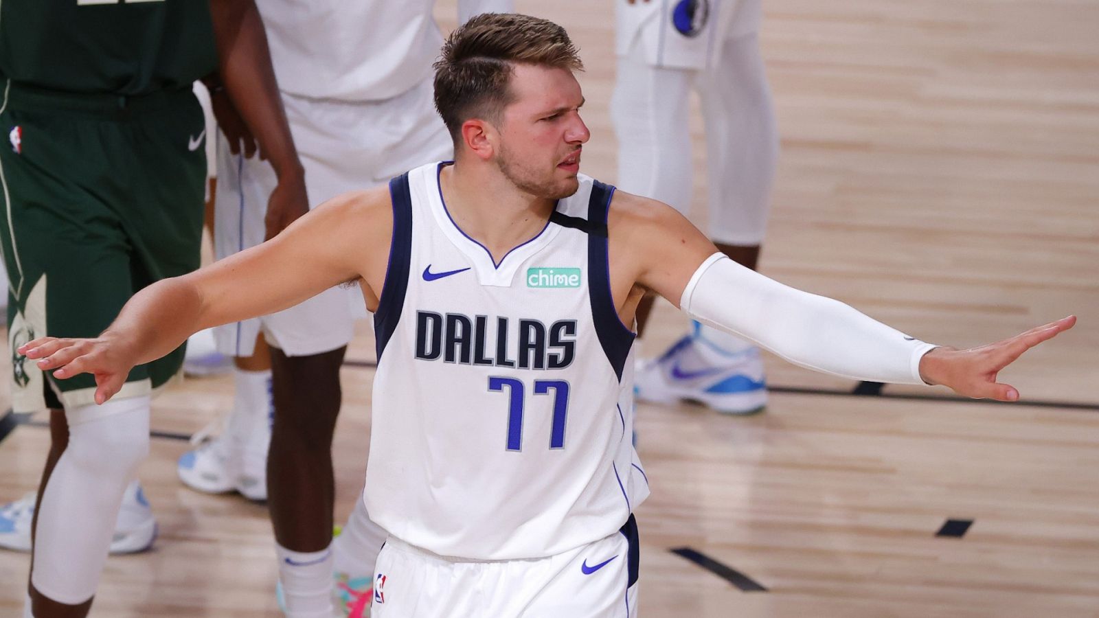 Luka Doncic derrocha talento con su decimoséptimo triple-doble de la temporada