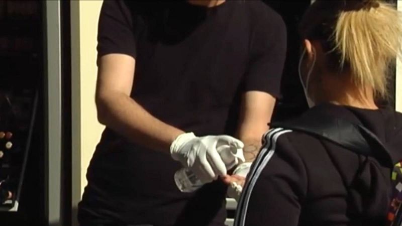 Los geles desinfectantes deben tener entre un 60 y un 90 % de alcohol para ser eficaces 