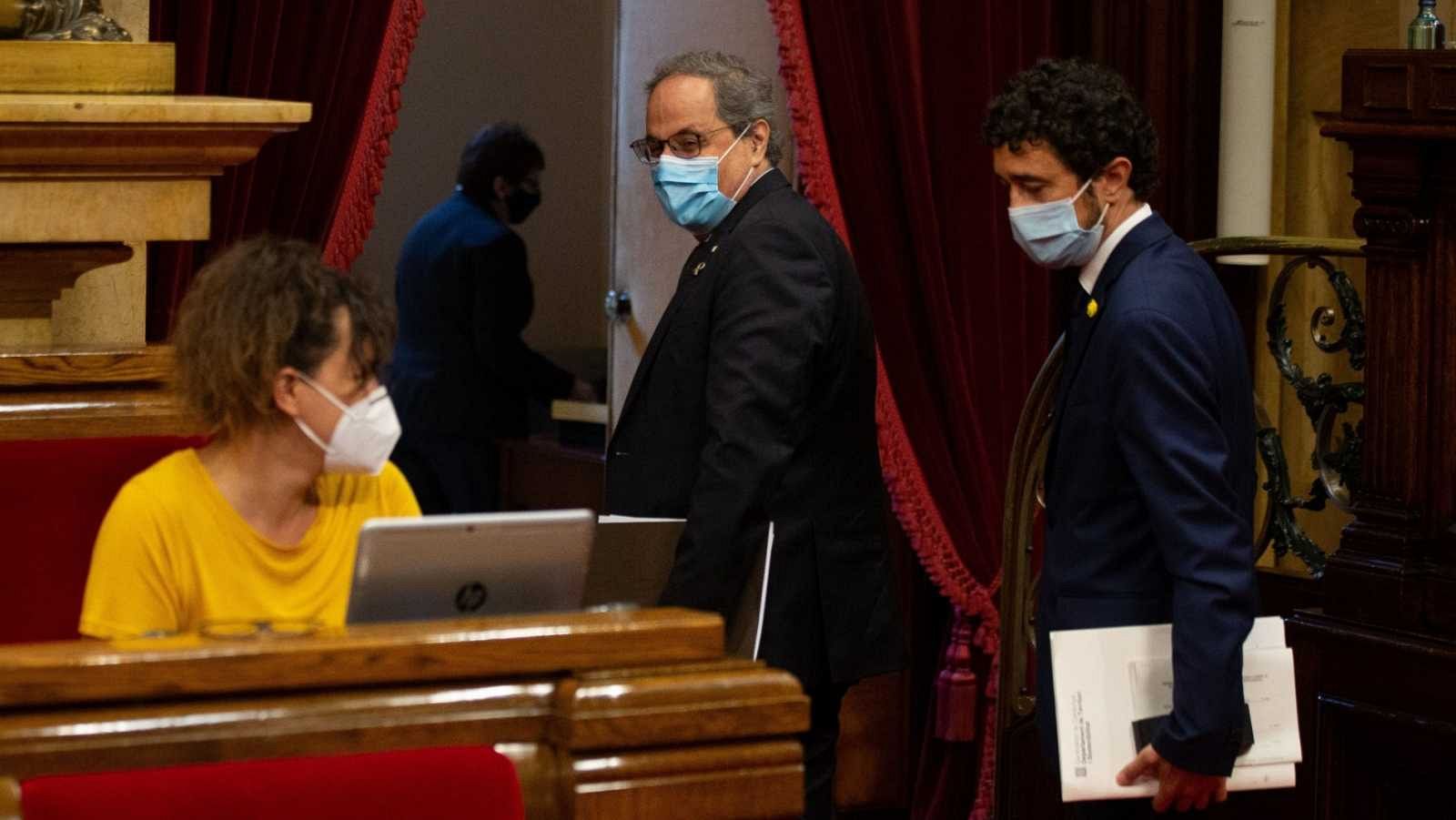 Torra pide el cese del secretario general del Parlament por suprimir varias resoluciones sobre el rey