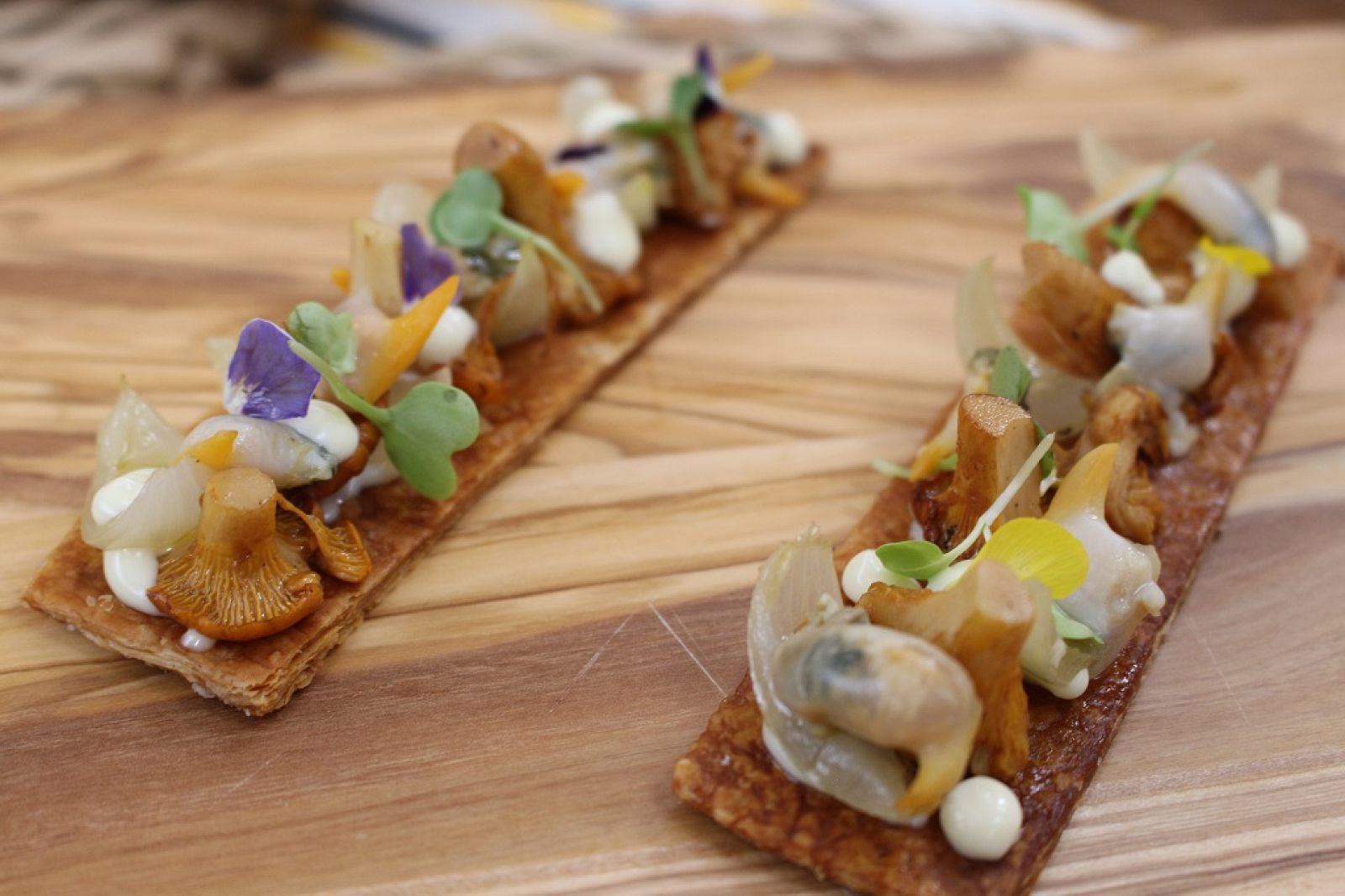 Tapita de berberechos y rebozuelos | Ver