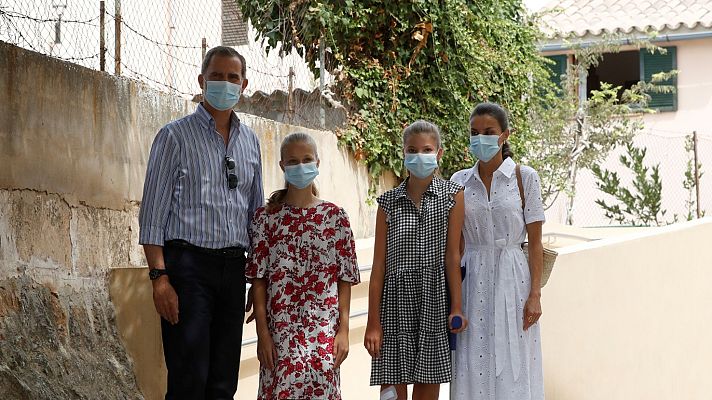 Telediario 1 - Los Reyes y sus hijas visitan uno de los barrios más desfavorecidos de Palma