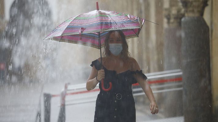 Telediario 1 - Las tormentas siguen causando daños y se trasladan del centro al norte