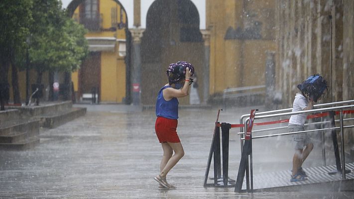 El tiempo - Tormentas en el Cantábrico, Navarra, Pirineo occidental y nordeste de Cataluña