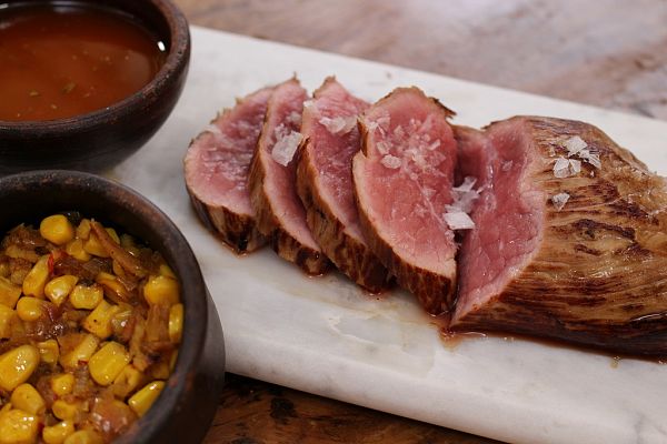 RTVE Cocina - Llana con 'chutney' de maíz y chimichurri