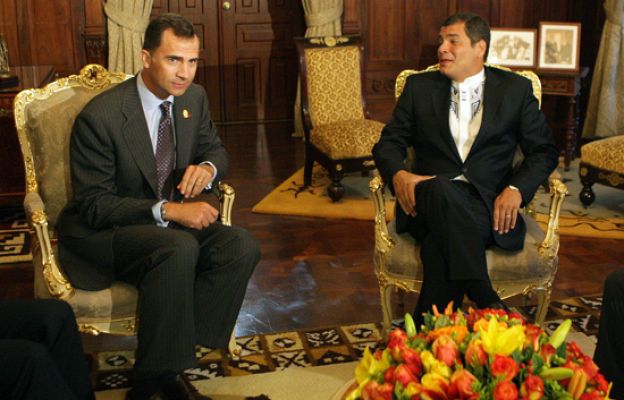  - Rafael Correa toma posesión