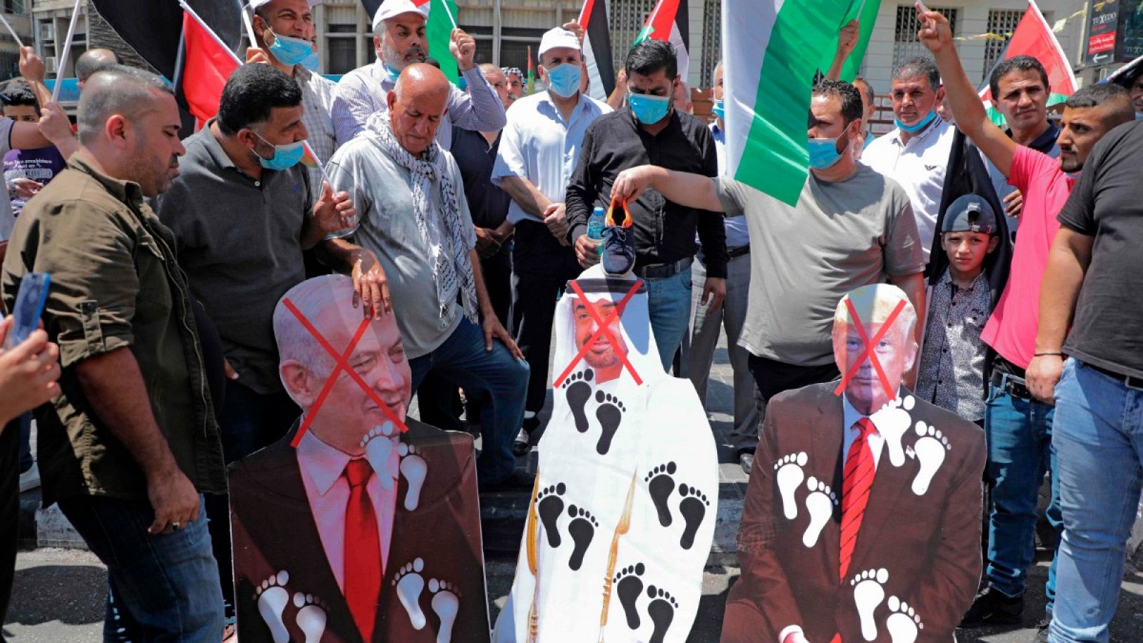 Los palestinos protestan por el acuerdo entre Estados Unidos e Israel