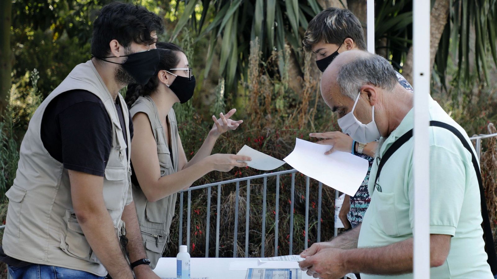 Coronavirus | Cataluña y Madrid ponen en marcha cribados masivos para "perseguir" al virus - RTVE.es