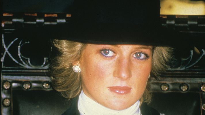 Lazos de sangre - Lady Di, una mujer infeliz con una mirada triste