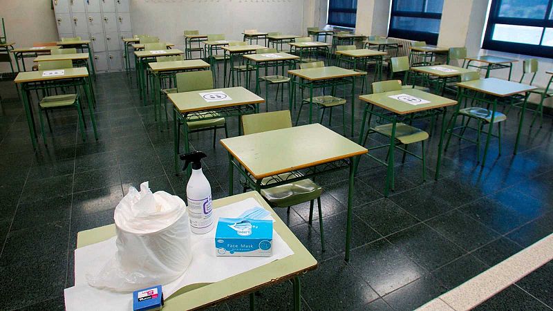 Los sindicatos convocan una huelga de docentes en Madrid por la falta de planes frente al coronavirus