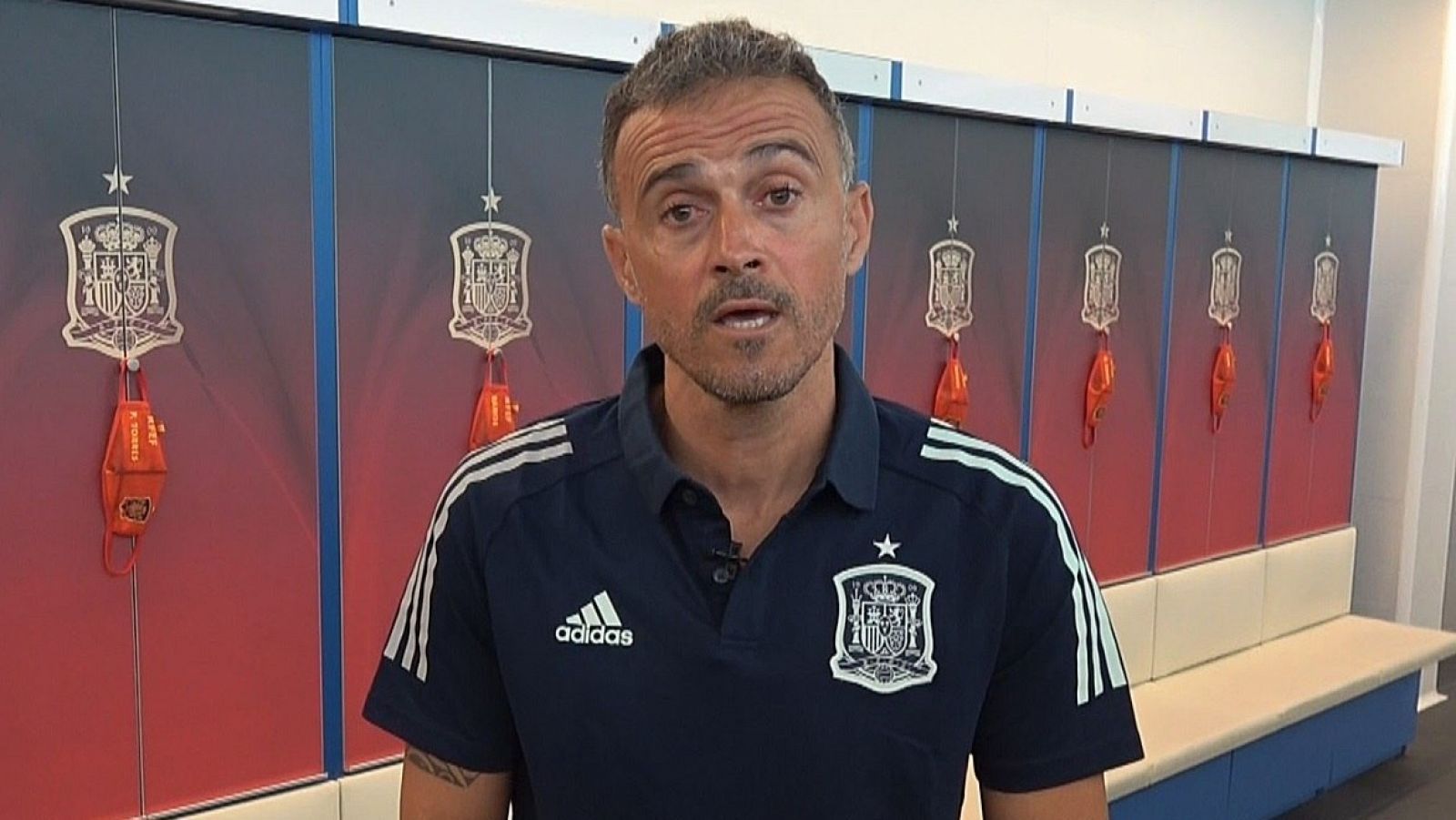 Selección española de fútbol | Luis Enrique "Si pudiera elegiría a treinta"