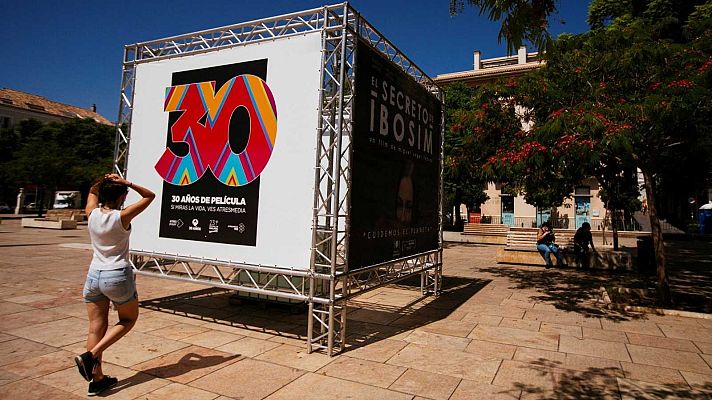 Telediario 1 - Muchas ganas de cine en el Festival de Málaga pero sin alfombra roja y con mascarillas