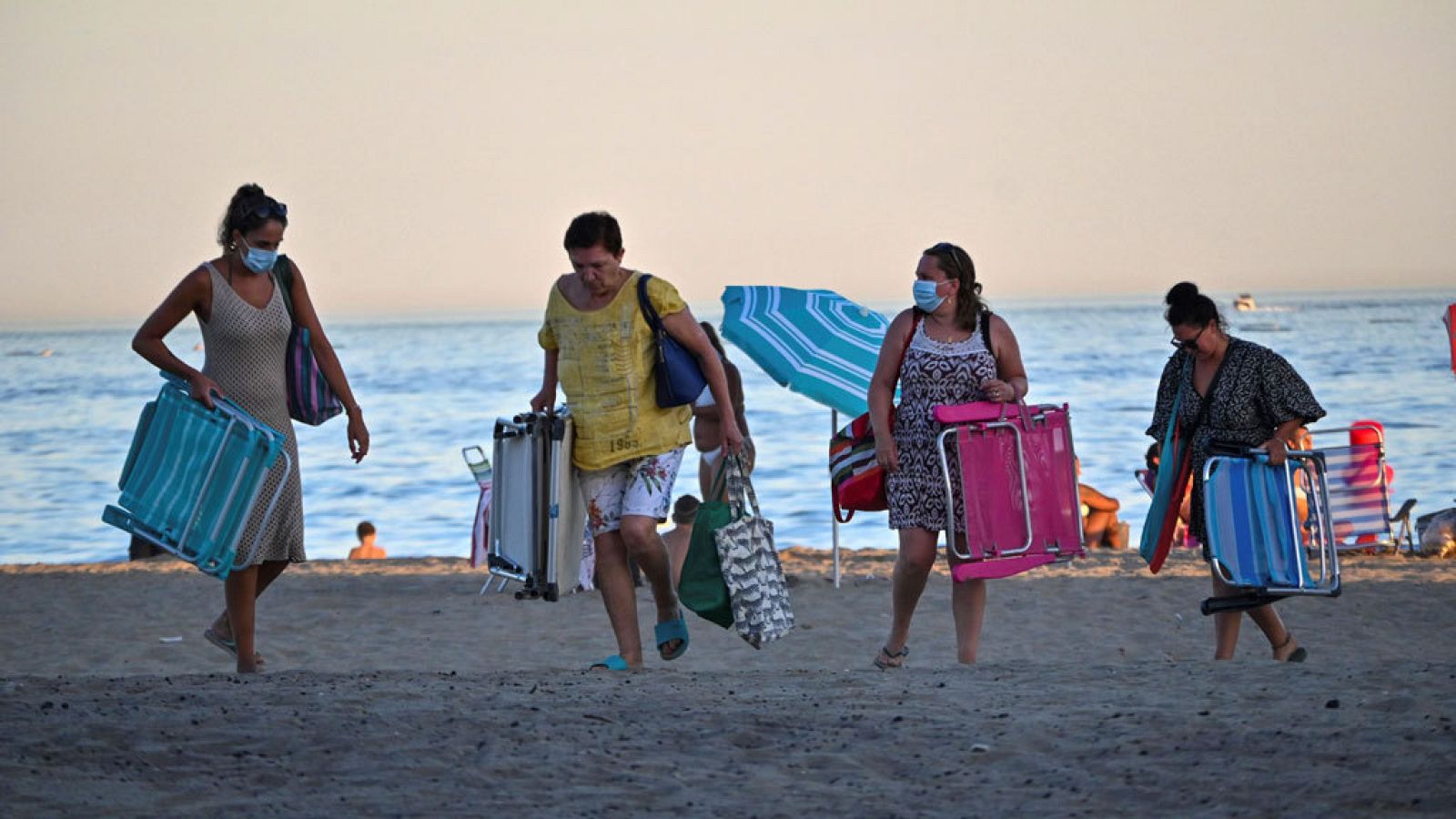 Seis comunidades en alerta por lluvia y calor