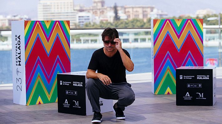 Telediario 1 - Achero Mañas presenta en Málaga su nueva película como director: 'Un mundo normal'