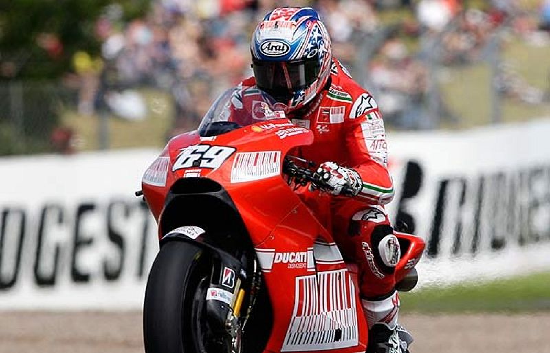 La progresión de Nicky Hayden sobre la Ducati Desmosedici GP9 sigue viento en popa. Poco a poco, el piloto estadounidense le está cogiendo la medida a la potente moto italiana.