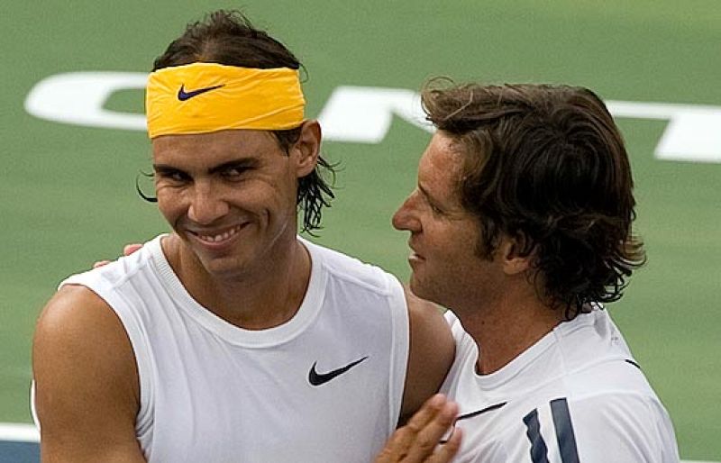 Rafa Nadal ha vuelto a saborear el triunfo en su vuelta a las pistas, en el torneo de Montreal. Junto a Francisco Roig se ha impuesto en dobles a la pareja serbia Djokovic-Vemic. El miércoles empezará a defender título en el cuadro individual.  