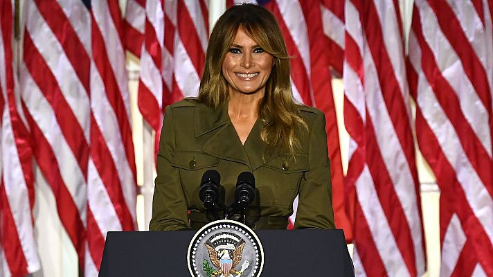 Telediario 1 - Melania Trump se solidariza con las víctimas de la COVID-19